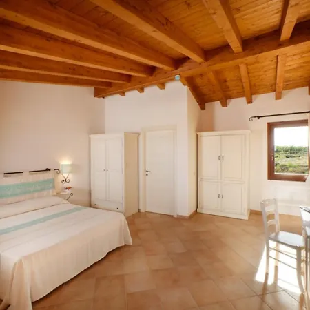 Relaxing Baia Dei Mirti Mono 4 Sleeps 4 * Vignola Mare
